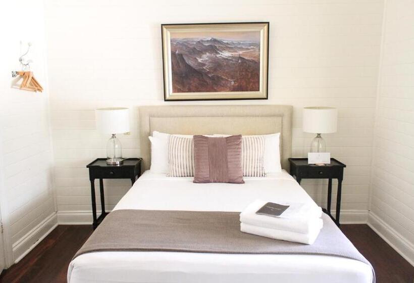 스위트, Bangalow Guesthouse