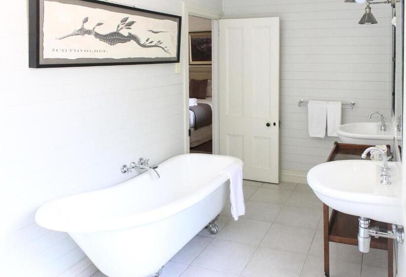 スイート, Bangalow Guesthouse