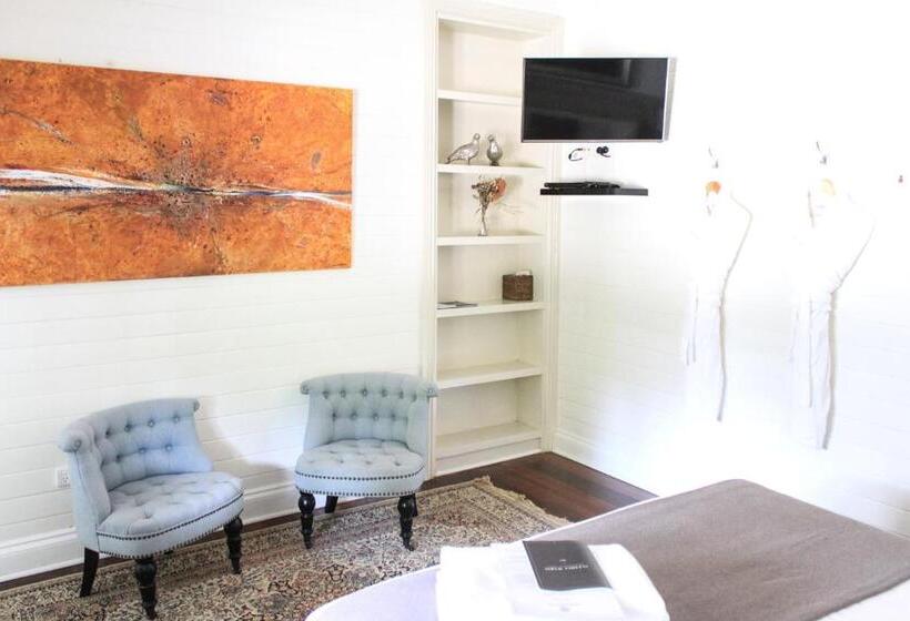 スイート, Bangalow Guesthouse