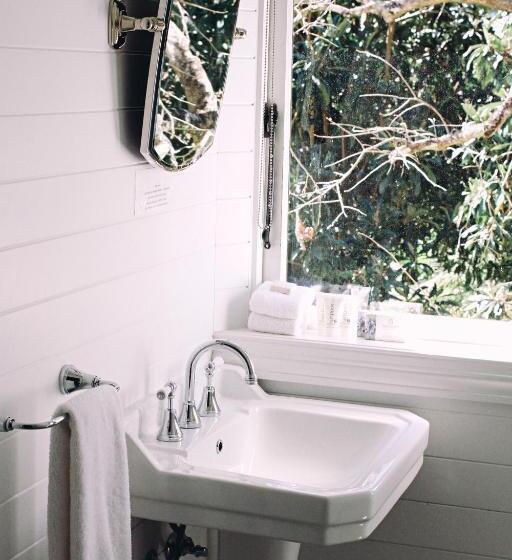 スイート, Bangalow Guesthouse