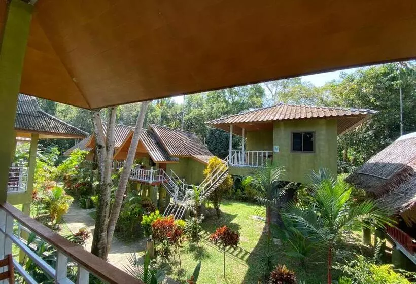 キャビン, Khao Sok Jungle Huts Resort