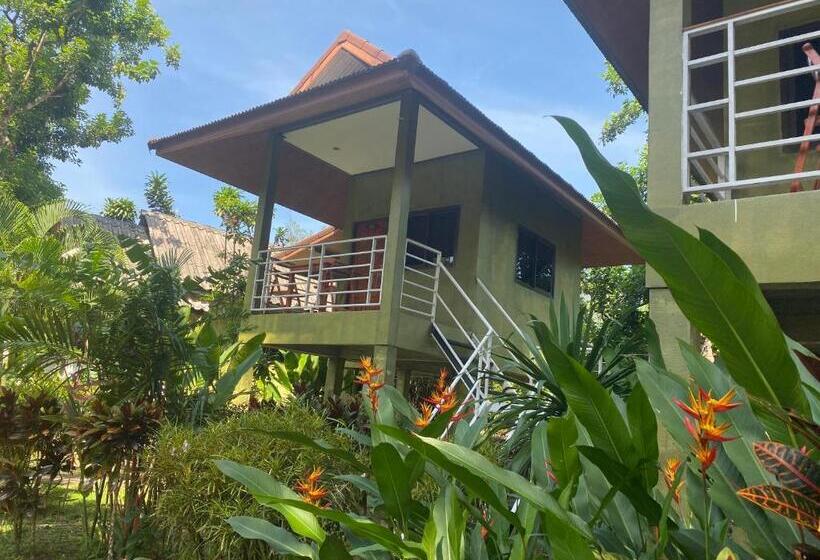 Номер Deluxe, Khao Sok Jungle Huts Resort