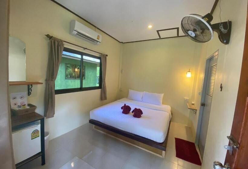 Номер Deluxe, Khao Sok Jungle Huts Resort