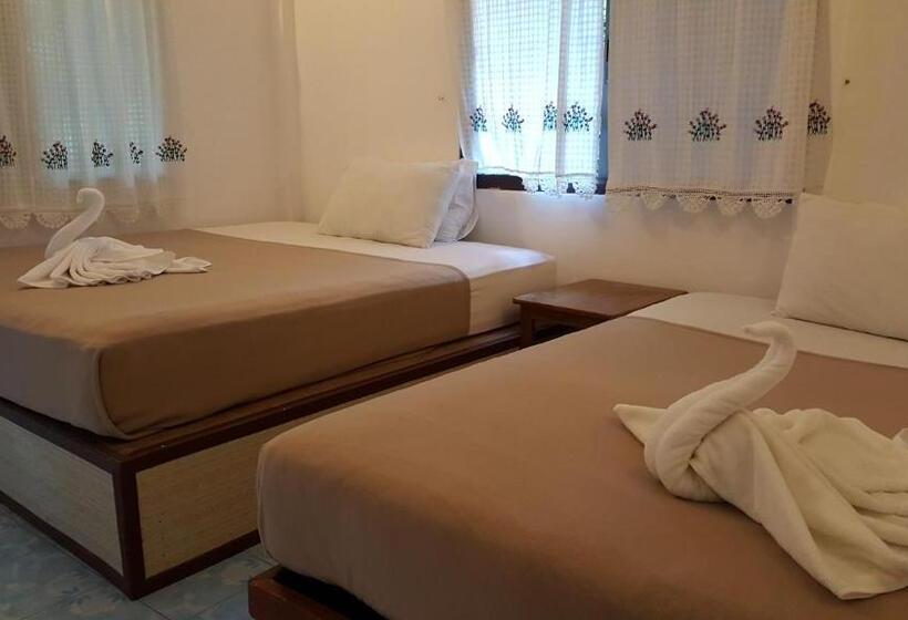 Четырехместный Номер Стандарт Вид на Сад, Khao Sok Jungle Huts Resort