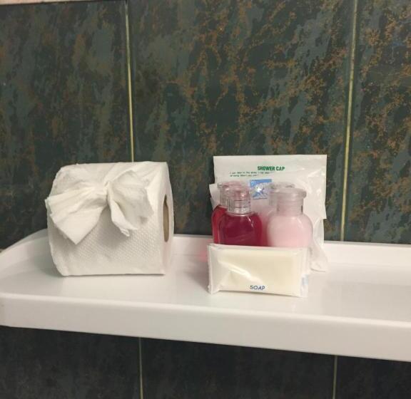 Четырехместный Номер Стандарт Вид на Сад, Khao Sok Jungle Huts Resort