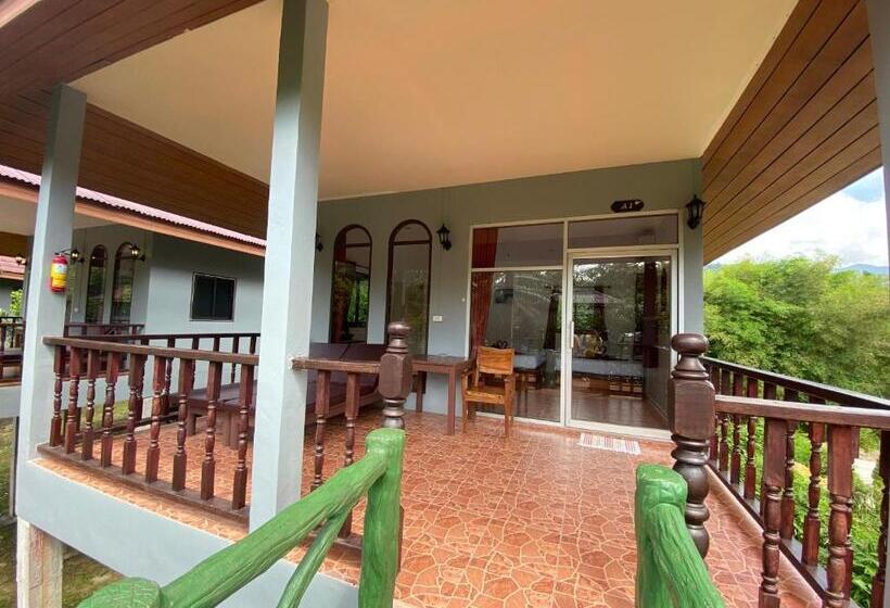 Семейный Номер, Khao Sok Jungle Huts Resort