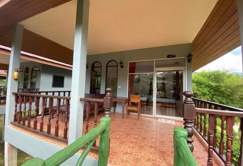 ファミリールーム, Khao Sok Jungle Huts Resort