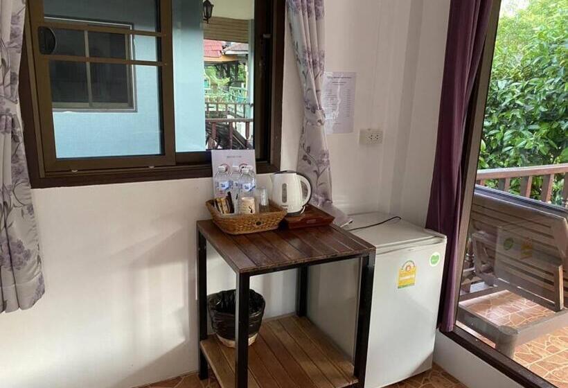 Семейный Номер, Khao Sok Jungle Huts Resort