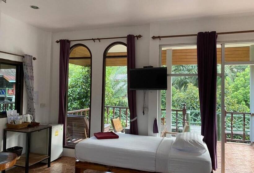 Семейный Номер, Khao Sok Jungle Huts Resort