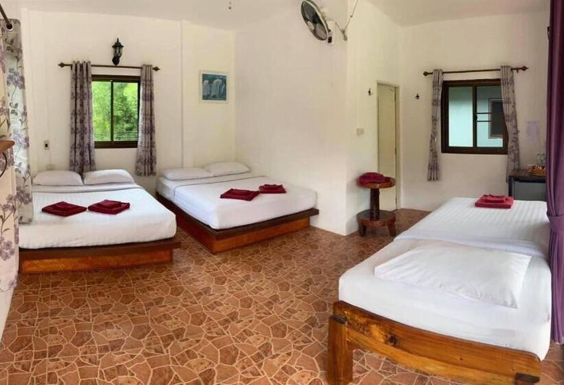 Семейный Номер, Khao Sok Jungle Huts Resort