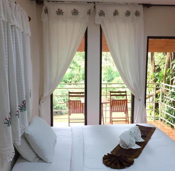 Номер Стандарт с Балконом, Khao Sok Jungle Huts Resort