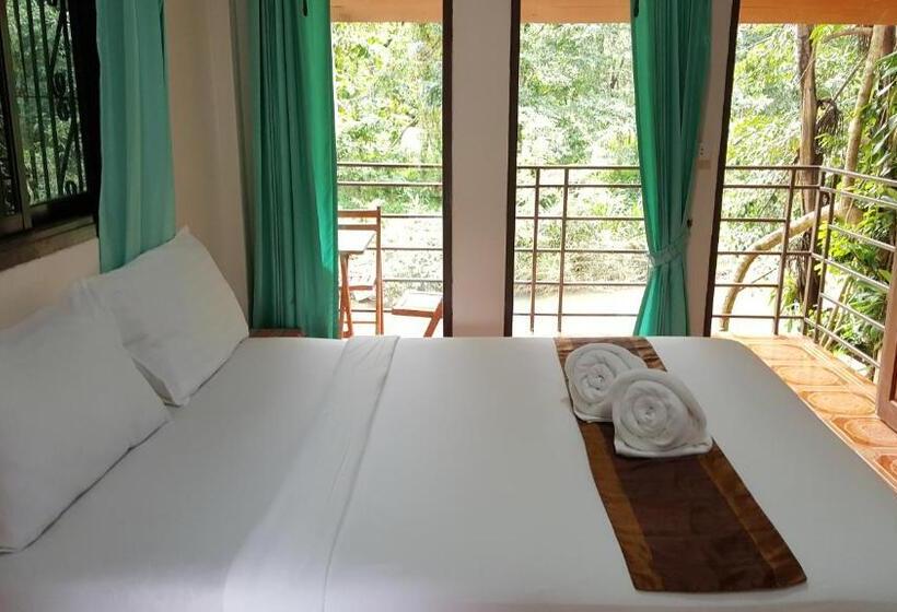 Номер Стандарт с Балконом, Khao Sok Jungle Huts Resort