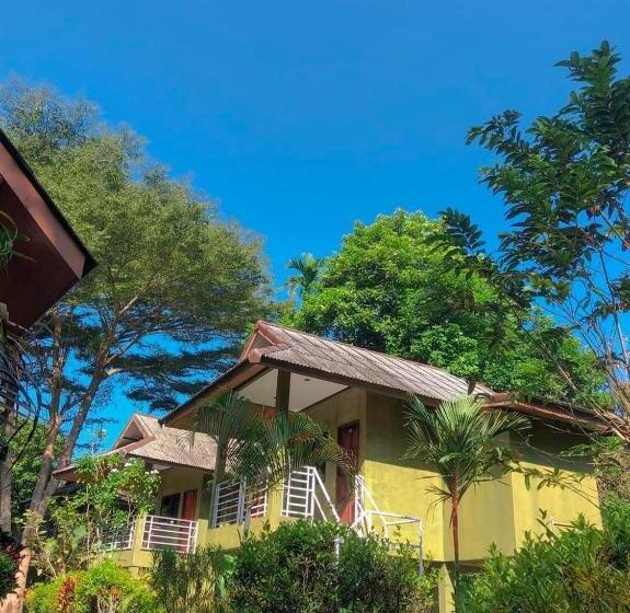 Номер Deluxe, Khao Sok Jungle Huts Resort