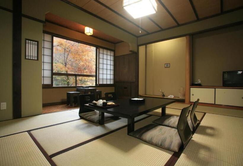 غرفة قياسية حمام مشترك, Ryokan Wakaba