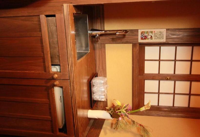 غرفة قياسية حمام مشترك, Ryokan Wakaba