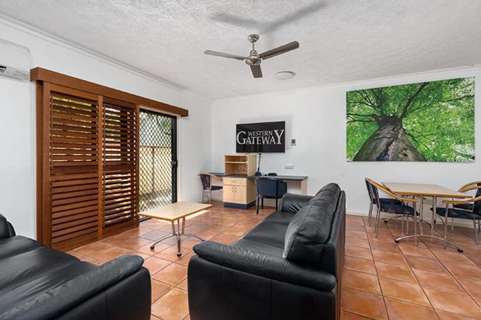 דירת שני חדרים, Western Gateway Motel And Apartments