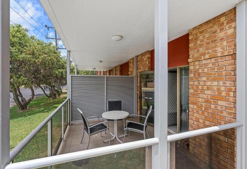 חדר סטנדרט עם מרפסת, Western Gateway Motel And Apartments