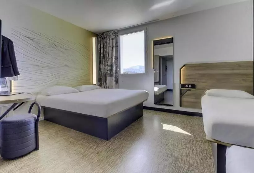 Standard Neljän Hengen Huone, B&b Hotel Marseille Prado Vélodrome