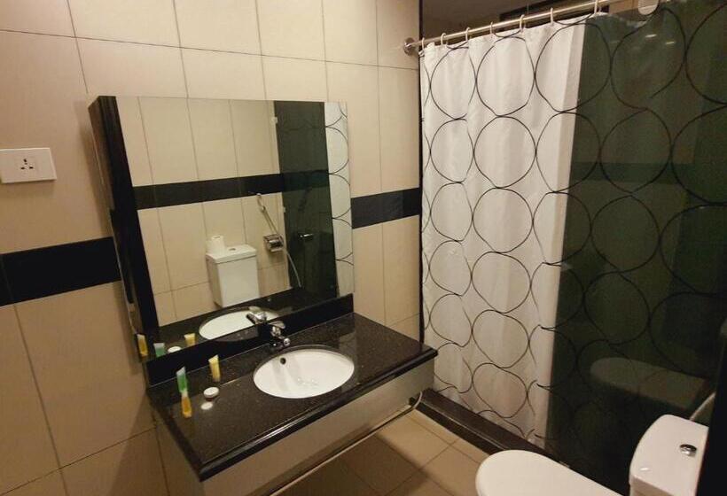 استودیو استاندارد با تخت کینگ, Easy Inn Hotel Suites