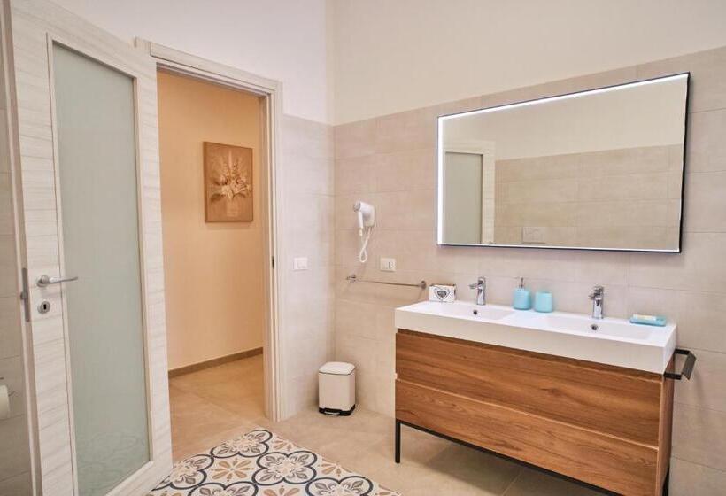 غرفة ديلوكس رباعية, Agriturismo Il Megalite