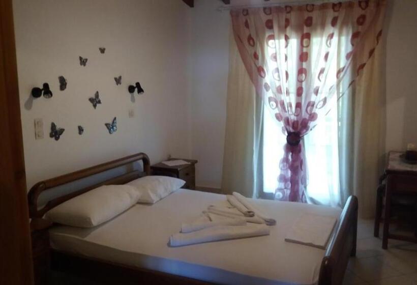 شقة غرفة واحدة, Alekos Rooms And Apartments