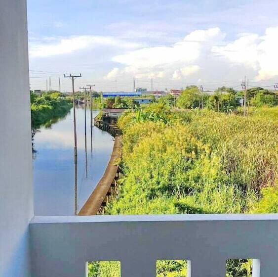 Студия Deluxe, At Ease Hotel Suvarnabhumi