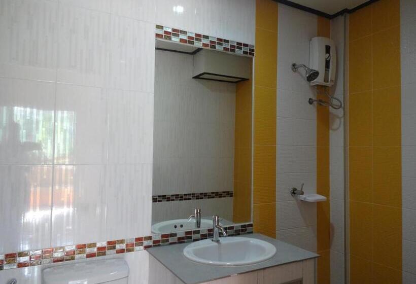 Номер Стандарт, First And Frang Hotel   Koh Phangan