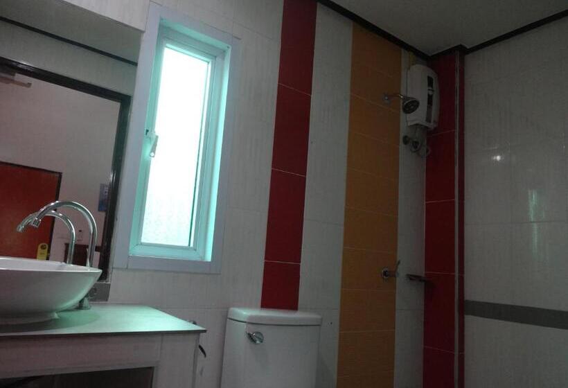 Номер Стандарт, First And Frang Hotel   Koh Phangan