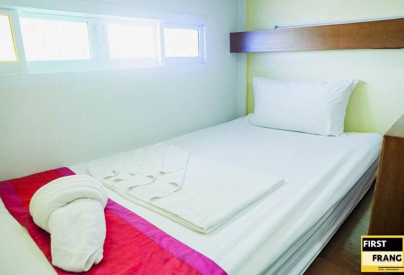 Номер Стандарт, First And Frang Hotel   Koh Phangan