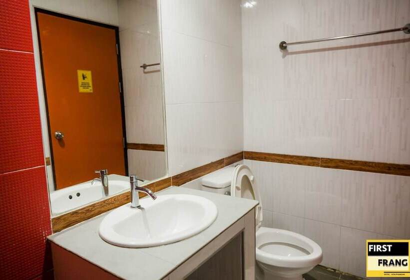 Номер Стандарт, First And Frang Hotel   Koh Phangan