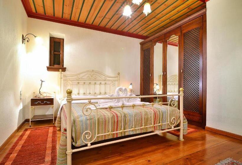 Семейный Номер Deluxe, Melinas Boutique Hotel B&b