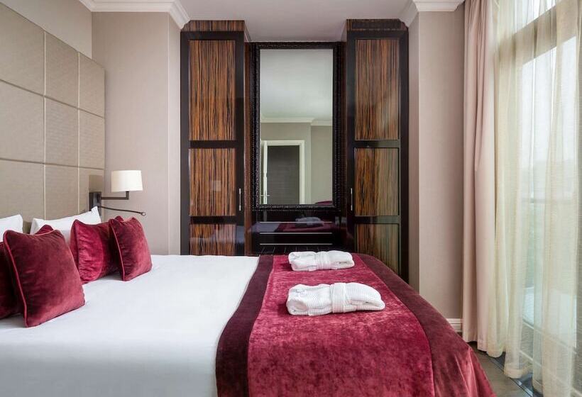 Люкс Premium 2 Спальни, Mercure Moscow Paveletskaya