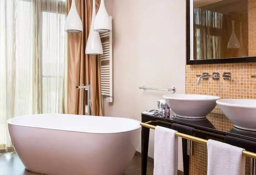 سوئیت پریمیوم 2 خوابه, Mercure Moscow Paveletskaya