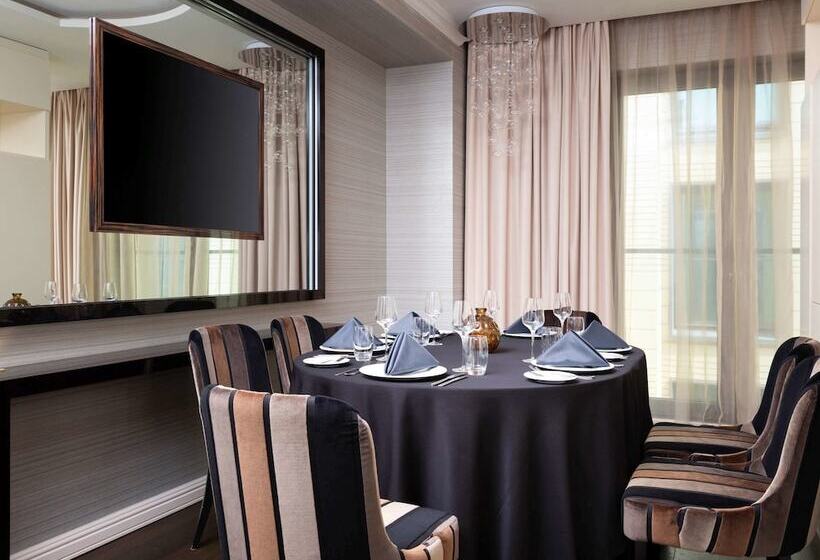 高级两卧套房, Mercure Moscow Paveletskaya