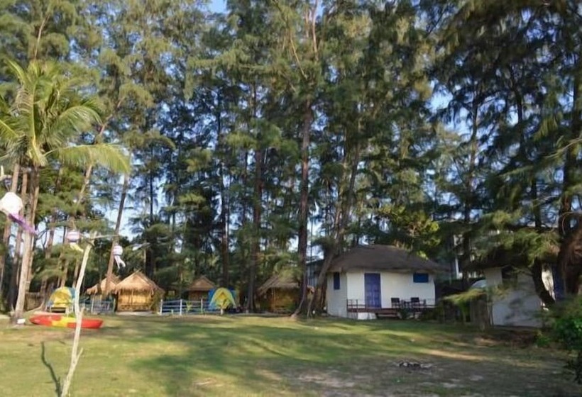 וילת חדר שינה 1 עם נוף לים, Micky Monkey Beach Hotel Phuket Maikhao Thailand