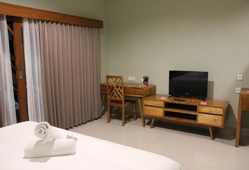 בקתה סטנדרטית, Naturela