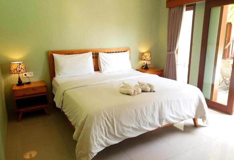 בקתה סטנדרטית, Naturela