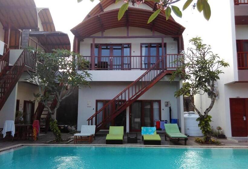 בונגלו משפחתי, Naturela