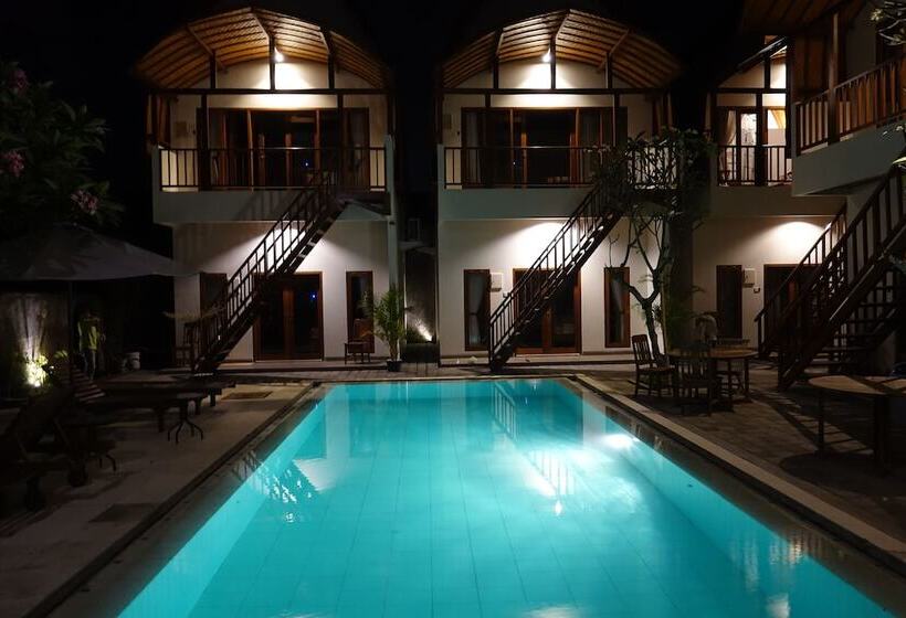 בקתה סטנדרטית, Naturela