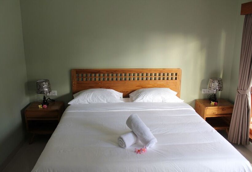 בקתה סטנדרטית, Naturela