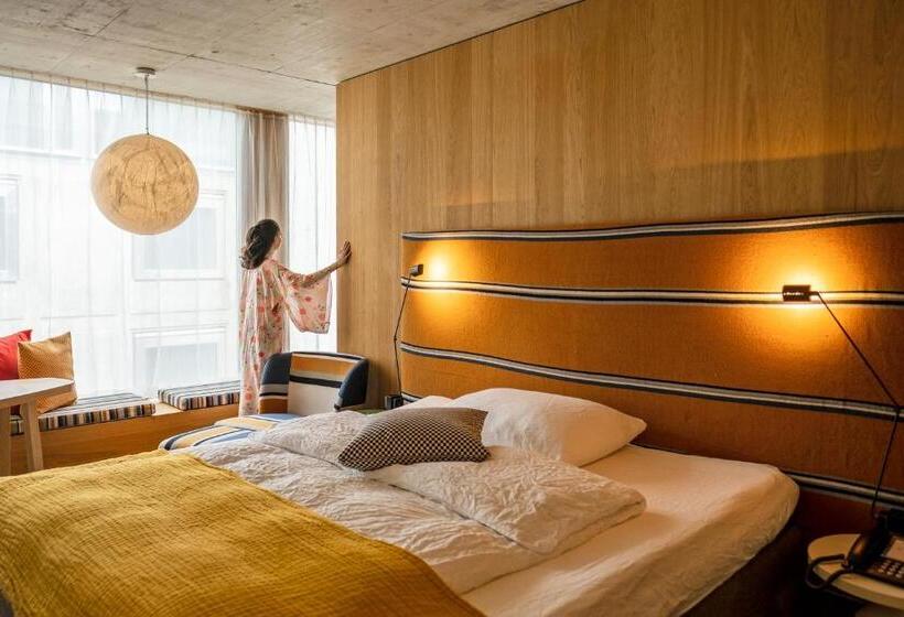 クラブルーム, Nomad Design & Lifestyle