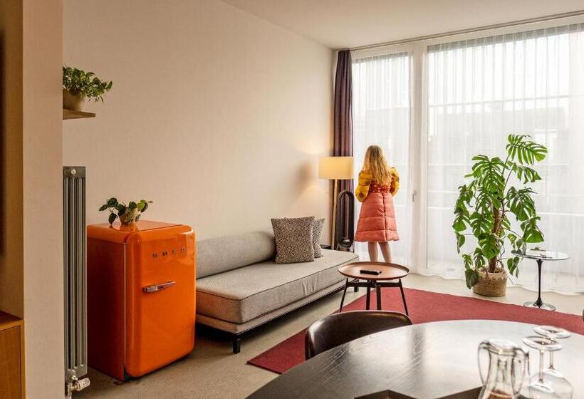 ペントハウススイート, Nomad Design & Lifestyle