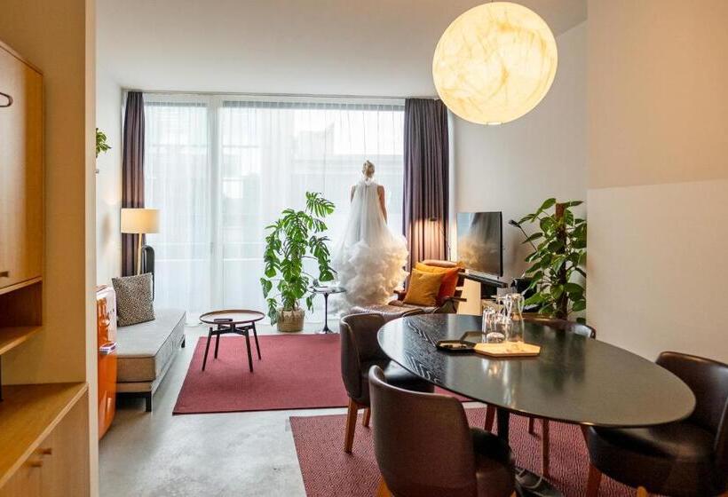 ペントハウススイート, Nomad Design & Lifestyle