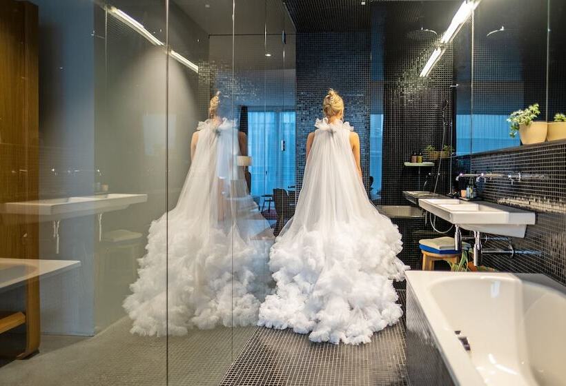 ペントハウススイート, Nomad Design & Lifestyle