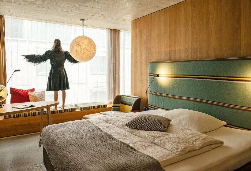 クラブルーム, Nomad Design & Lifestyle