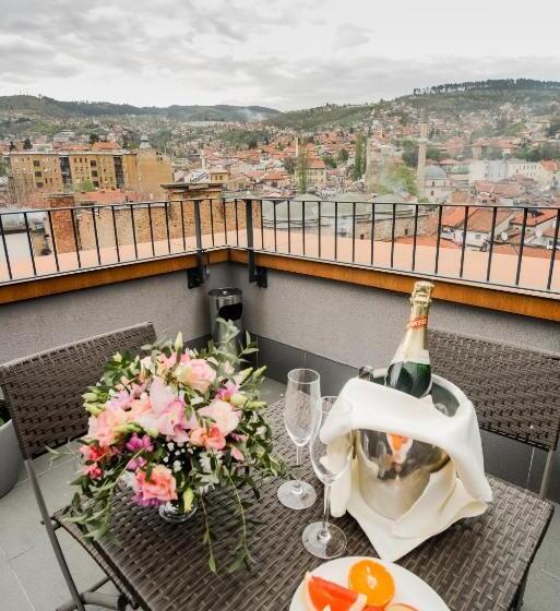 اتاق لوکس با بالکن, President Sarajevo