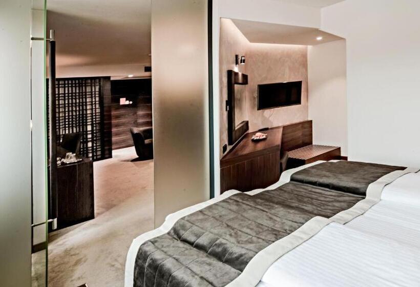 سوییت لوکس, President Sarajevo