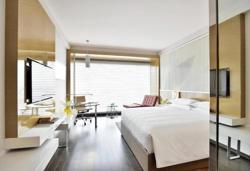 带大床的标准间, Renaissance Lucknow Hotel, Gomti Nagar