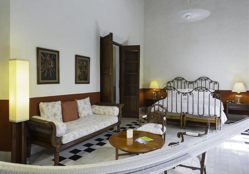 带大床的标准工作室, Renaissance Lucknow Hotel, Gomti Nagar