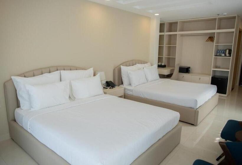 اتاق خانوادگی, Ruby